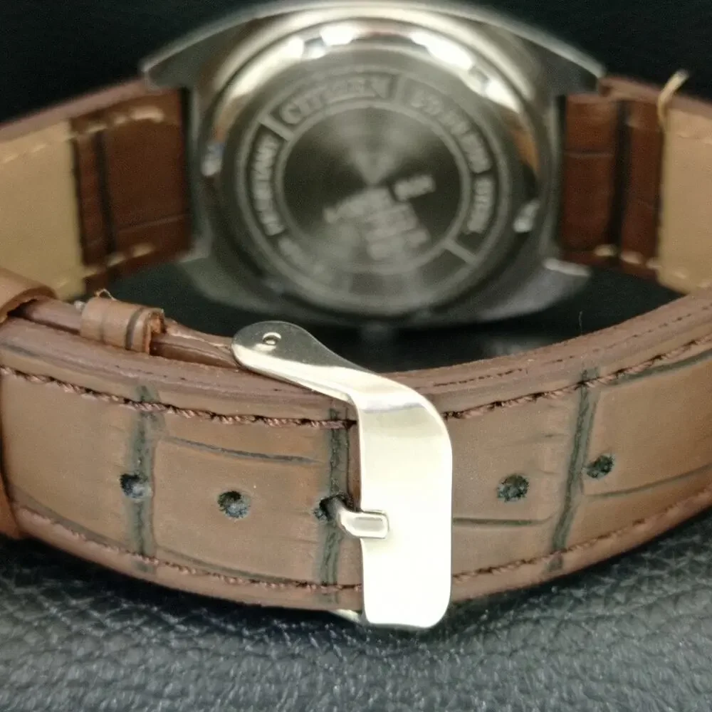 Vintage 1973 Citizen Manual Wound Mens Silver Watch & Silver accents
